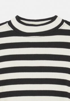 Vingino Jannie - Longsleeve - Deep Black 5 Vingino Jannie - Longsleeve - Deep Black -Vingino 01948a9b693f4f5b924082d3345388c5