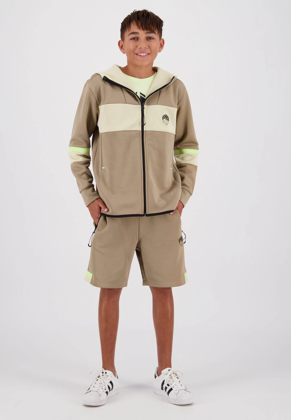 Vingino Short Razz Short Razz - Trainingsbroek - Fresh Khaki 2 Vingino Short Razz Short Razz - Trainingsbroek - Fresh Khaki - Afbeelding 2