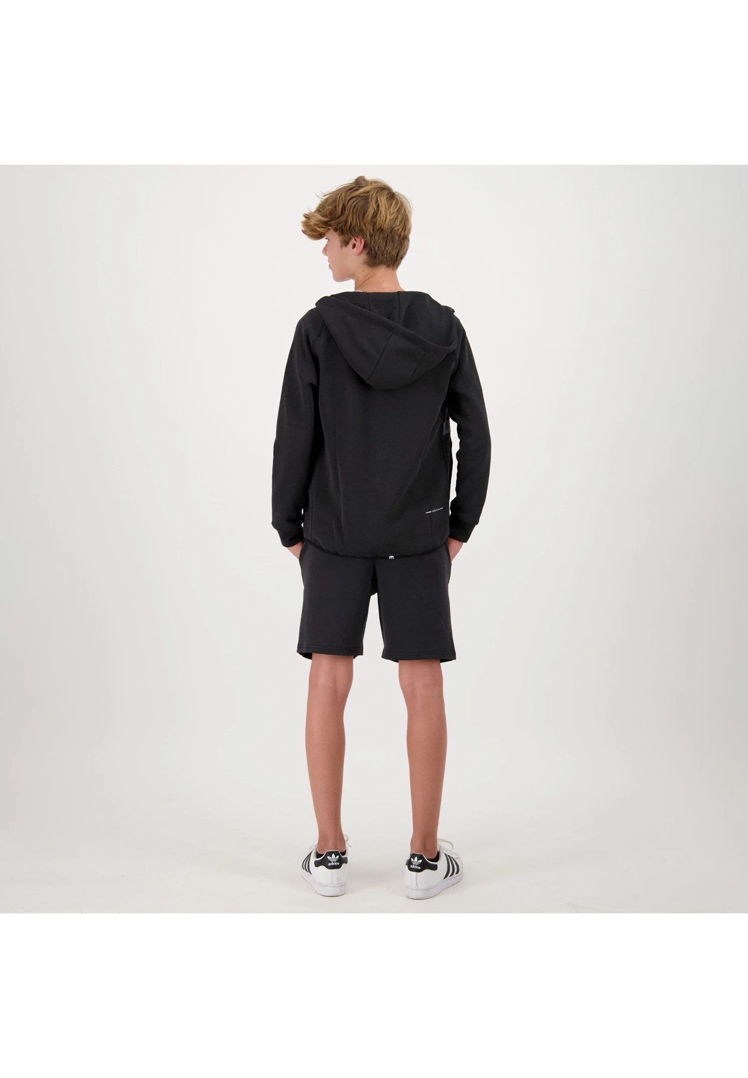 Vingino Sweater Met Rits - Deep Black 2 Vingino Sweater Met Rits - Deep Black - Afbeelding 2