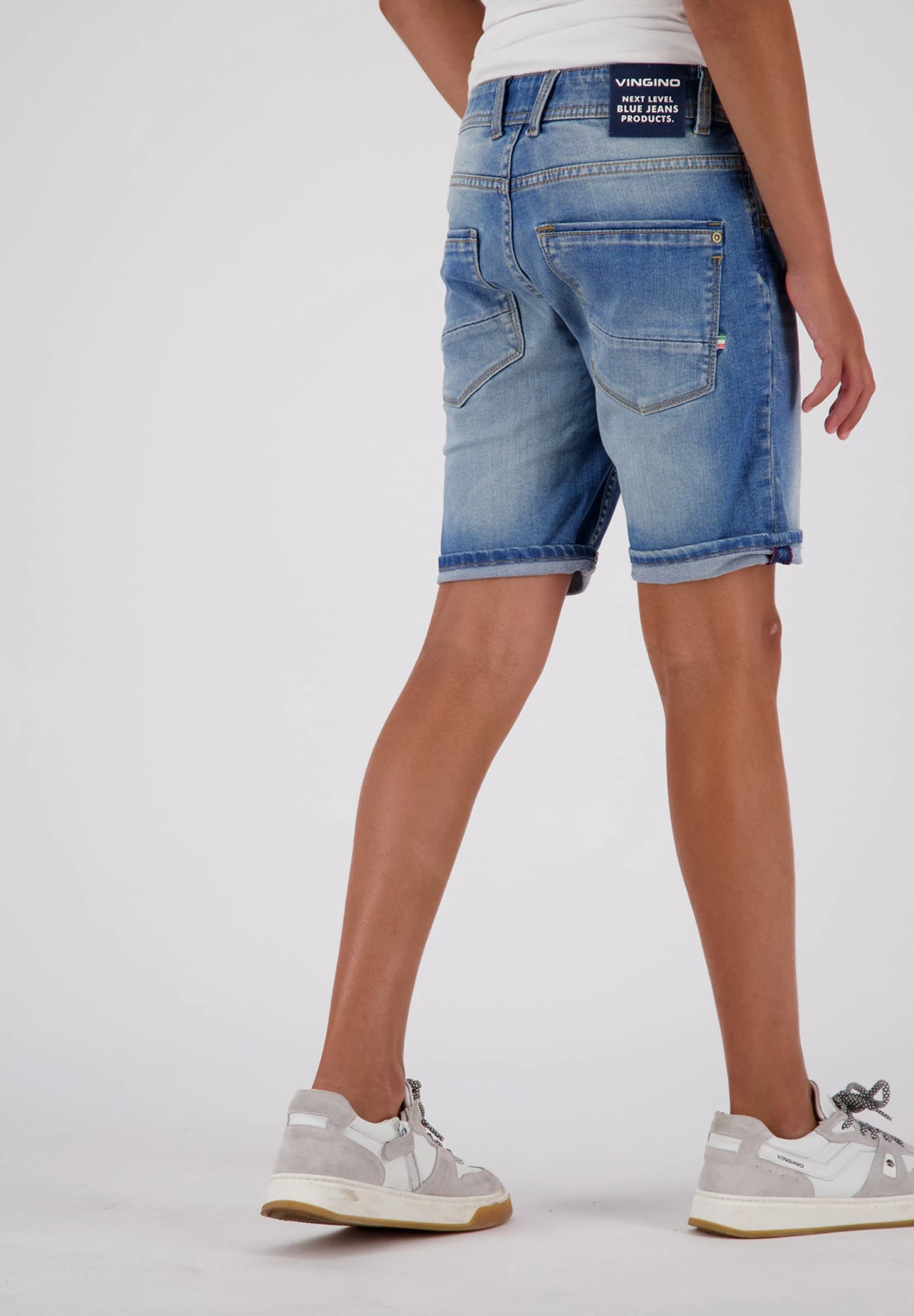 Vingino Charlie - Jeansshort - Mid Blue Wash 3 Vingino Charlie - Jeansshort - Mid Blue Wash - Afbeelding 3