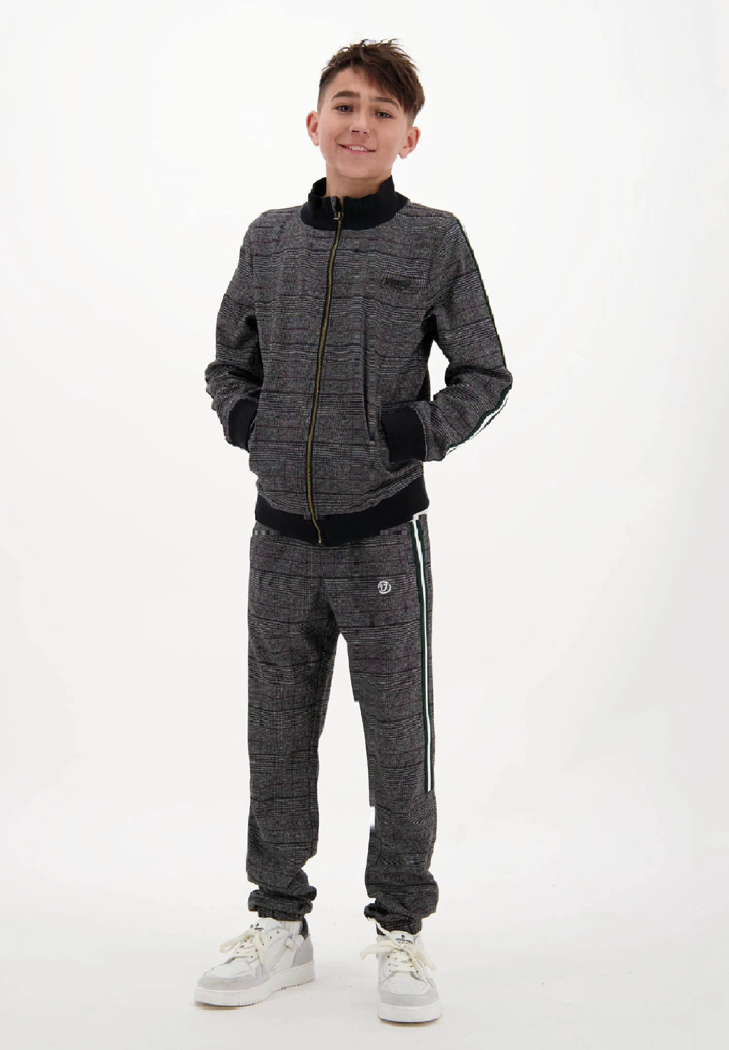 Vingino Ove - Sweater Met Rits - Deep Black 2 Vingino Ove - Sweater Met Rits - Deep Black - Afbeelding 2